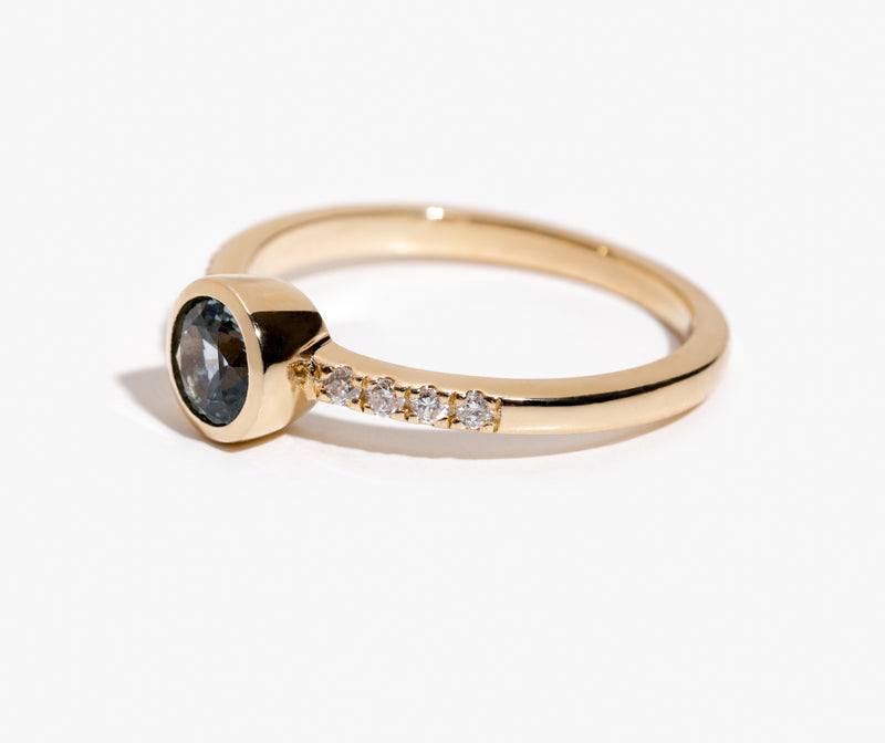 0.1	ct Blue  Montana Sapphire Ring